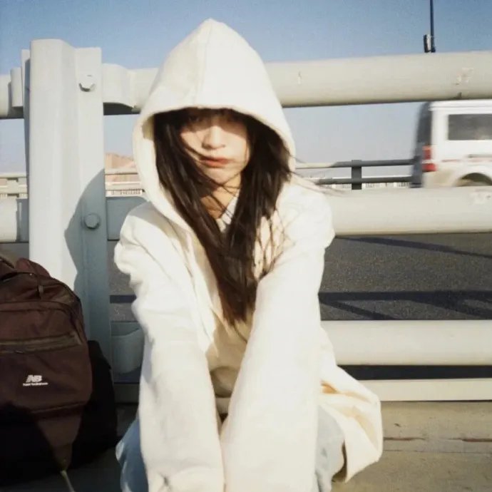 谁看见她死去？